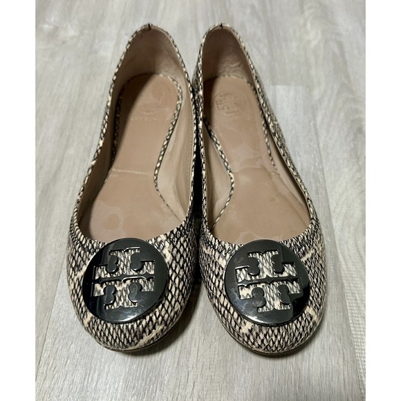Tory Burch Reva Silver Snake Print Ballet Flats Women's Size 6.5 Leather - Picture 3 of 6